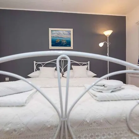 In - Insel Krk 45252 شقة *